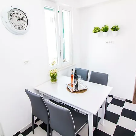 Διαμέρισμα Nella