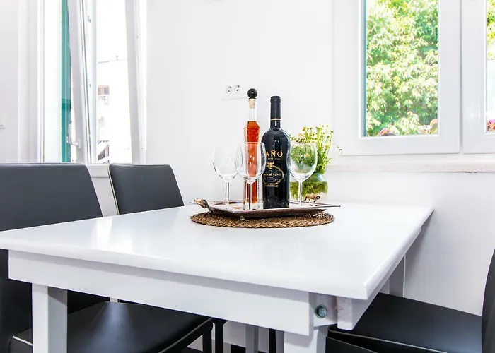 アパート Nella スプリト