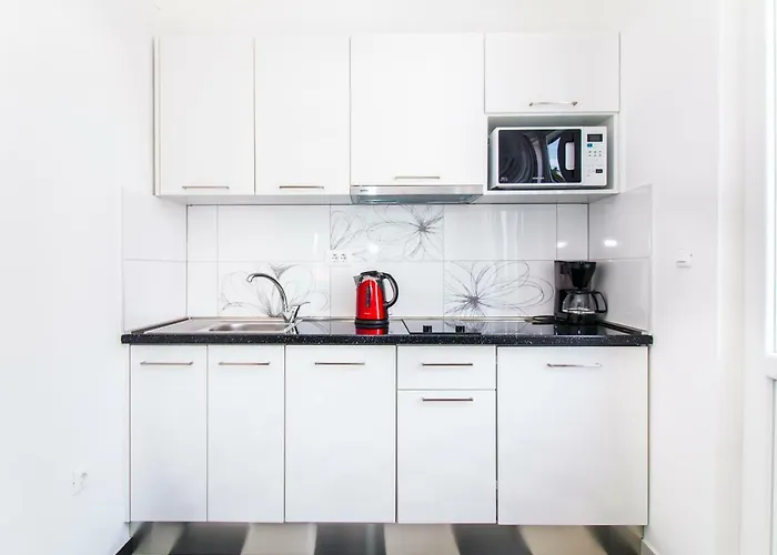 Apartman Nella *