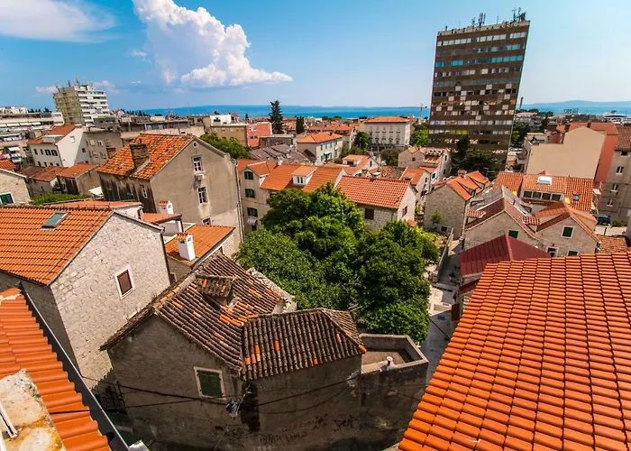 Nella Apartman